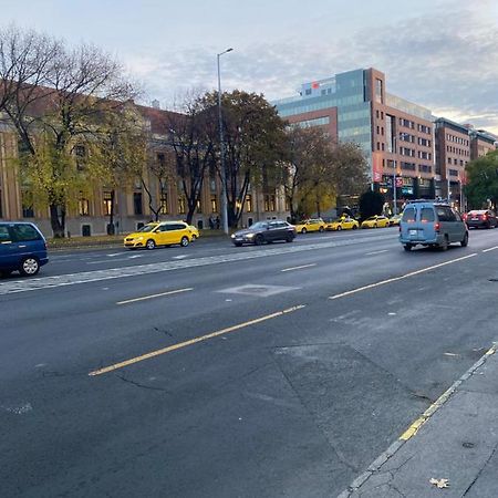Pj Apartment Будапеща Екстериор снимка