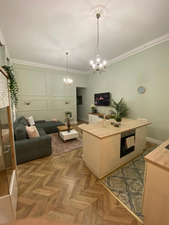 Pj Apartment Будапеща Екстериор снимка
