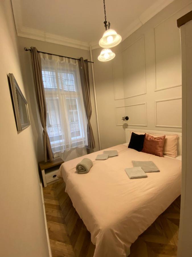 Pj Apartment Будапеща Екстериор снимка
