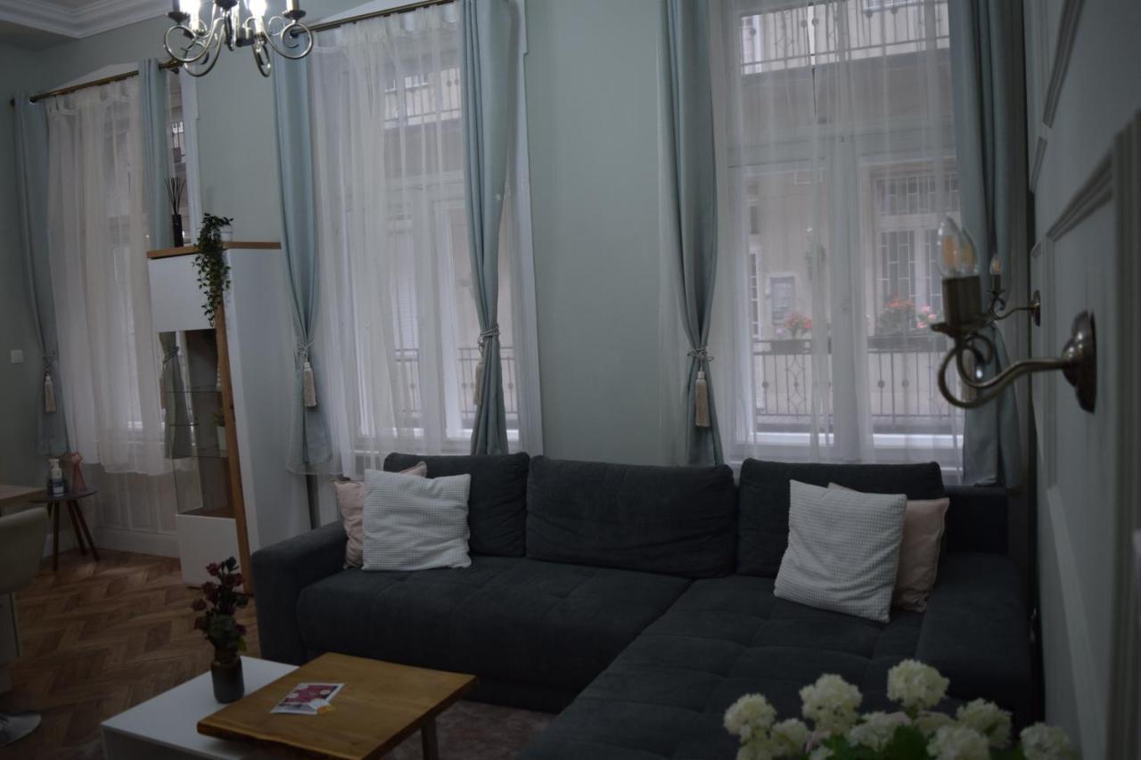 Pj Apartment Будапеща Екстериор снимка